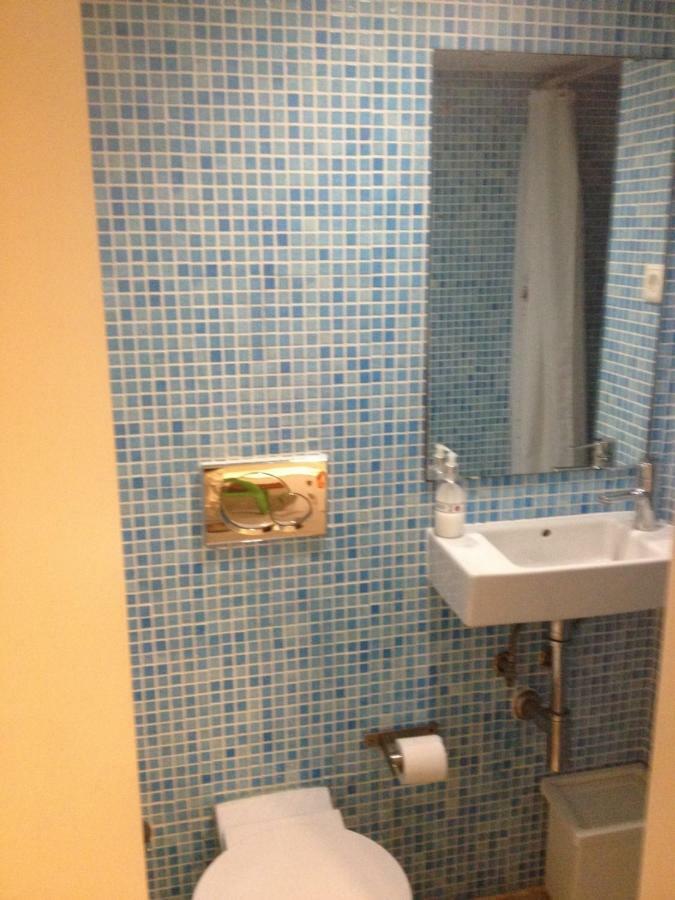 Studio In The Heart Of Alfama Lisbon Bagian luar foto